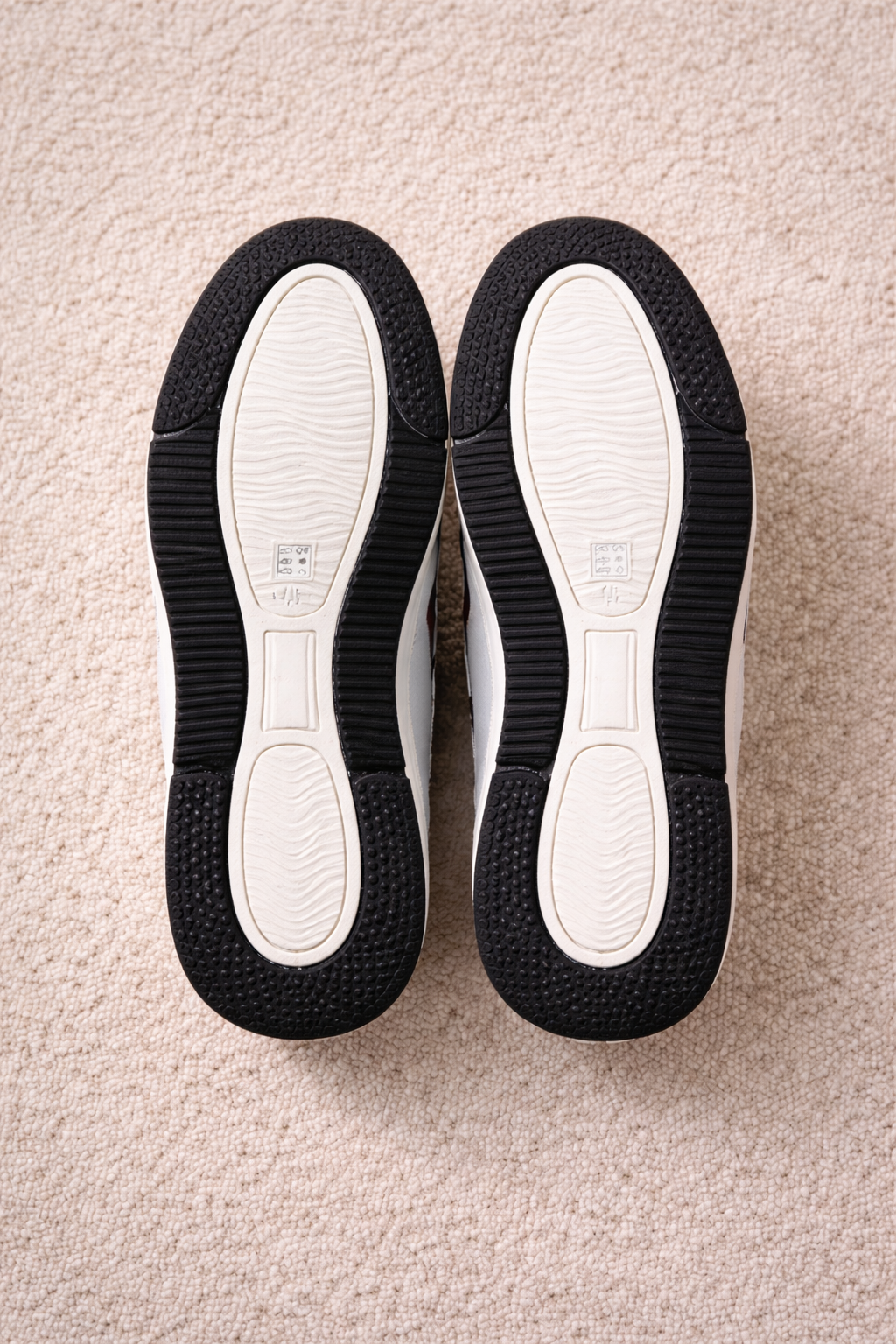 Urban Mono-Tone Casual Sneaker