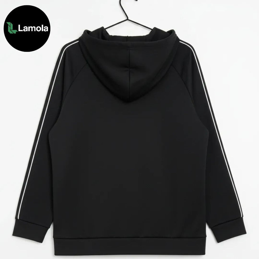 Minimalist Hoodie – Sleek Black