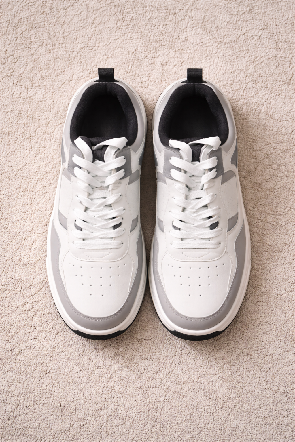 Urban Mono-Tone Casual Sneaker